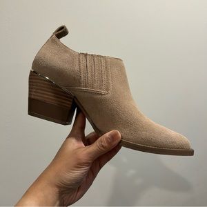 DKNY Beige Ankle Boot (Display)